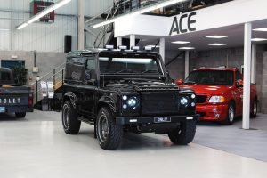 Land Rover Defender 90