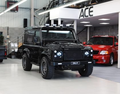 Land Rover Defender 90