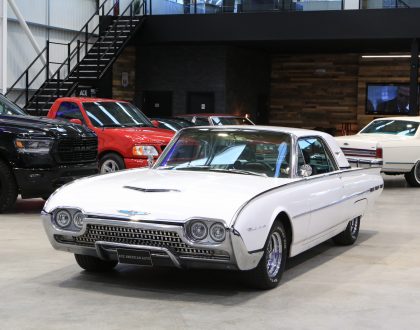 1962 Ford Thunderbird