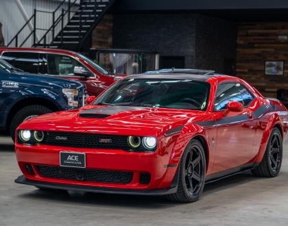 2015 Dodge Challenger SRT 6.4L V8 Hemi RWD Auto
